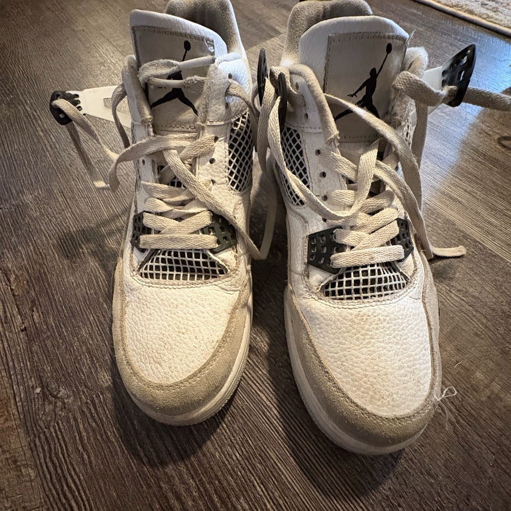 Jordan Athletic Shoes White and Black